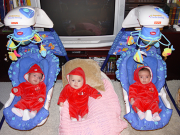 Jan. 2006 - Maya (1mnth), Zoe (5 mnths), Niki (1 mnth)